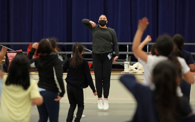Rutgers students teach dance, social justice to New Brunswick school