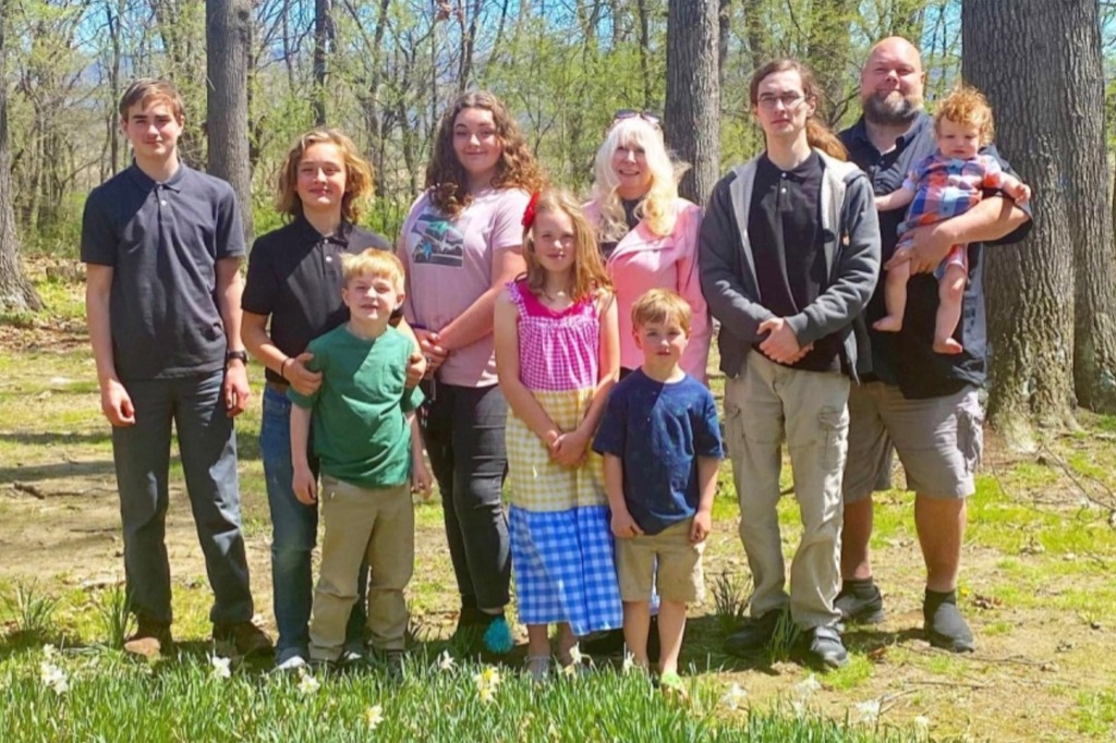 Mom of 9 kids shares challenges of homeschooling